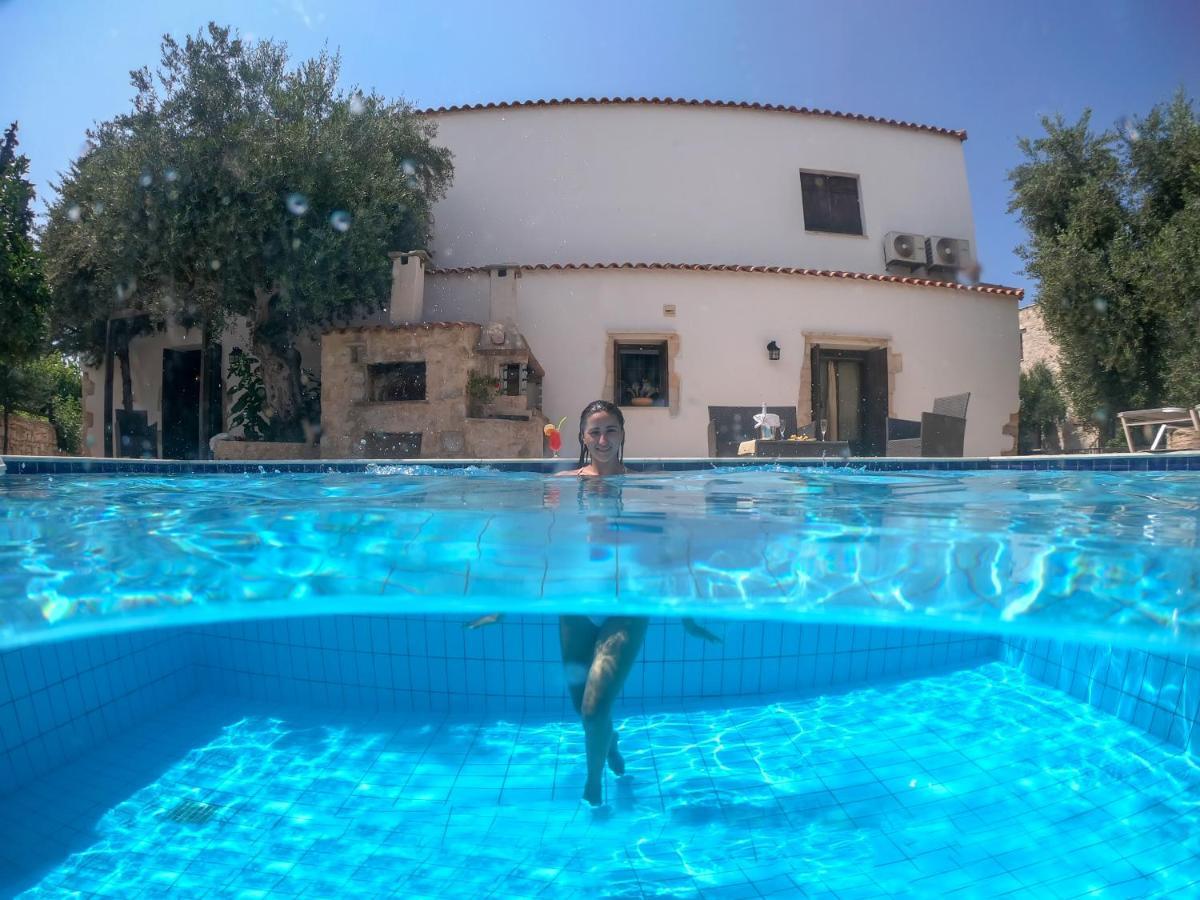 Douliana Villas エクステリア 写真